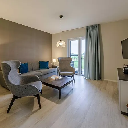 Apartment Boddenluemmel In Der Seefahrtschule